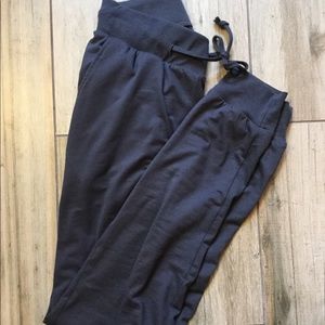 Xs joggers Agnes and Dora